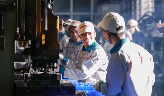 Sản xuất phim doanh nghiệp 9 gioi thieu phim doanh nghiep